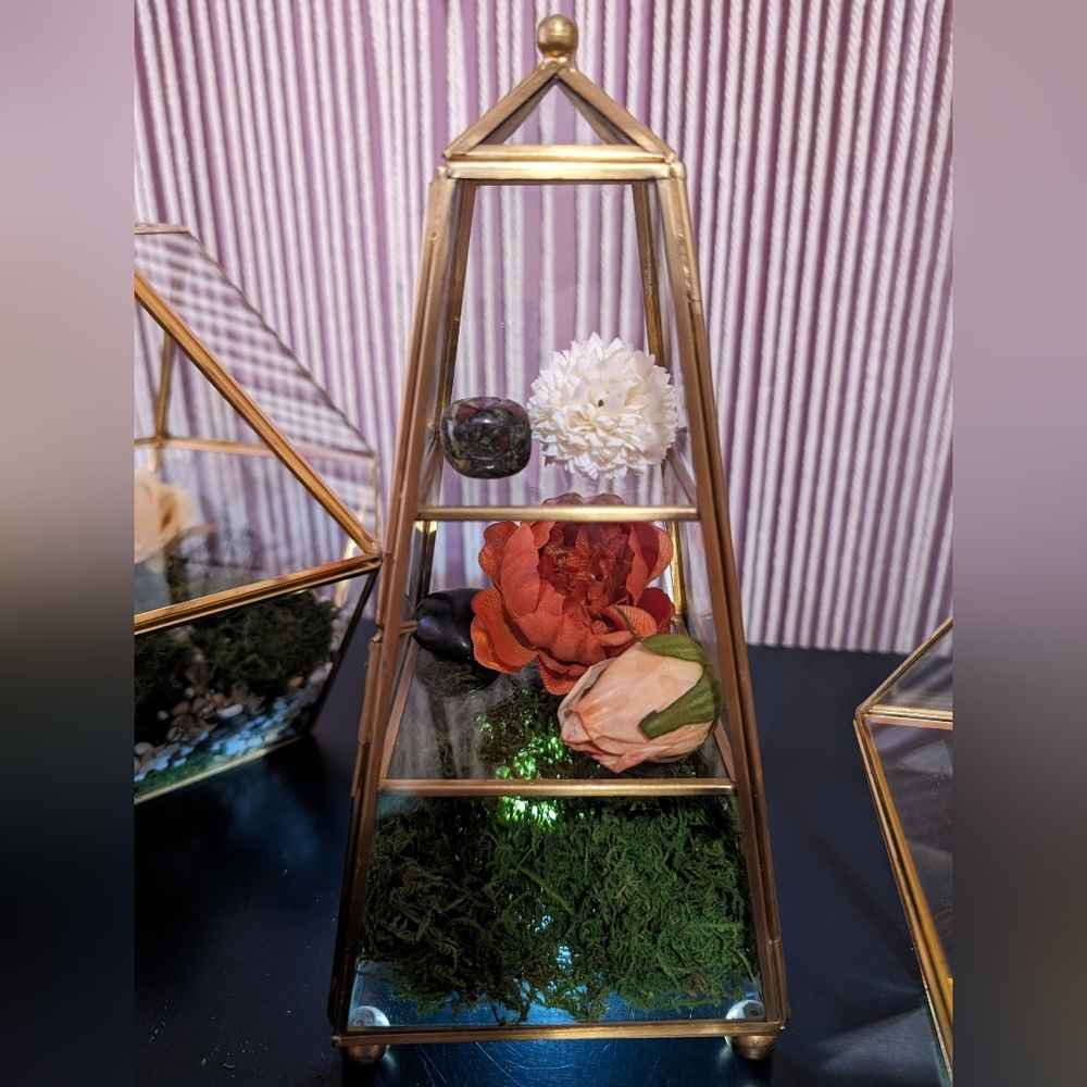 Metal and glass geometric terrarium 3 shelf with latching door display case